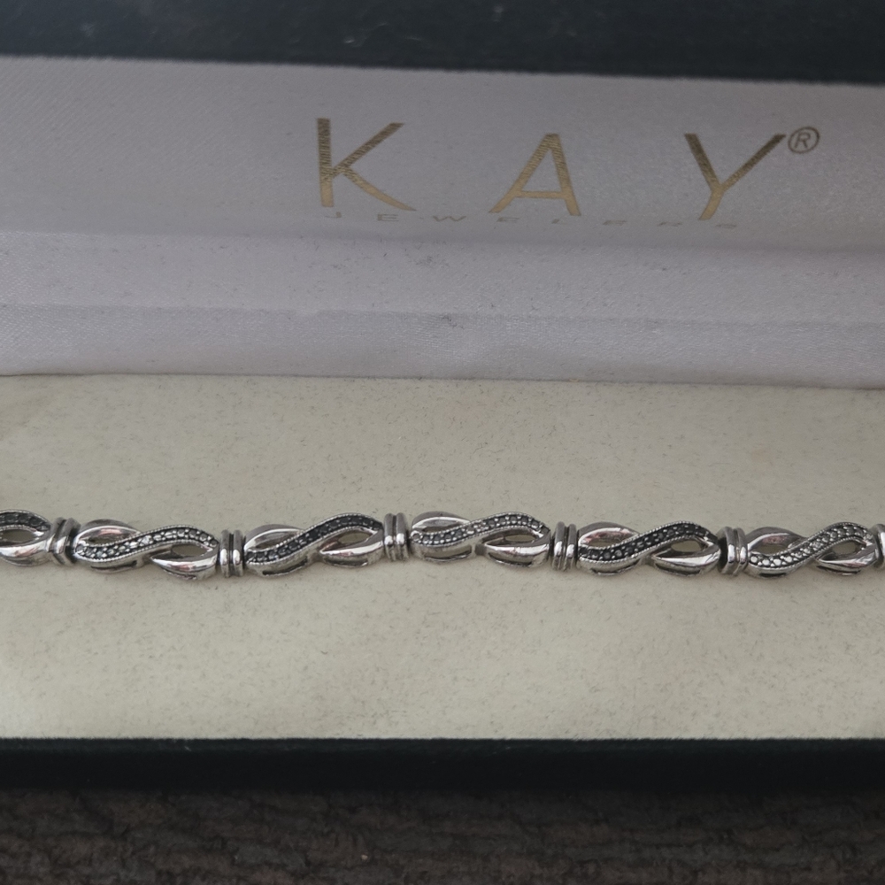 Kay Elegant Silver and Black Infinity Bracelet